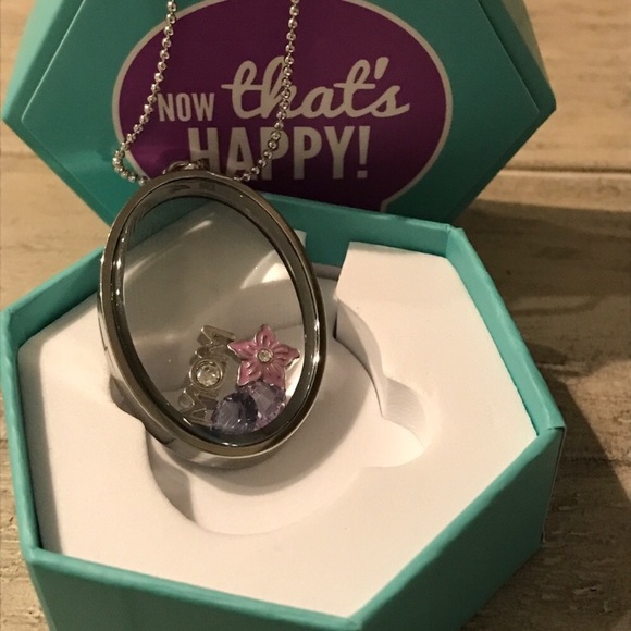 Origami Owl Jewelry - BNWT OO Mom theme locket (retired)